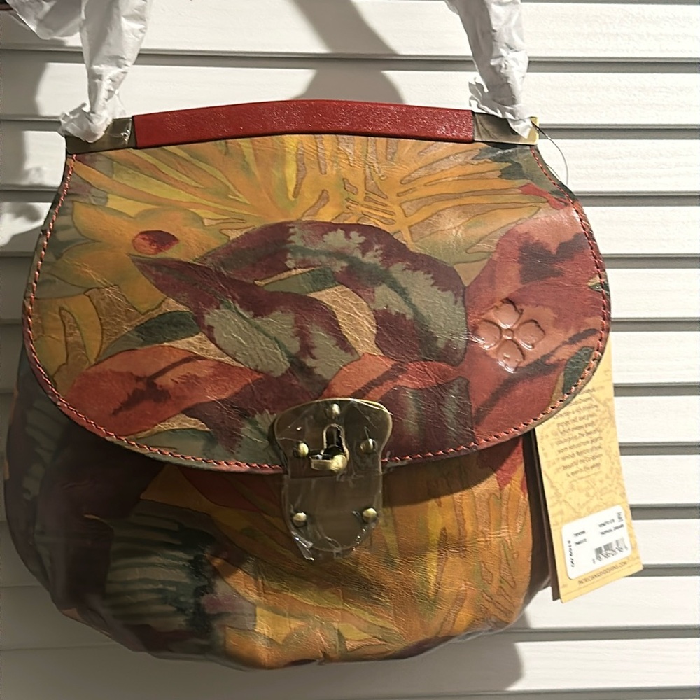 NWT Patricia Nash Veneto Leather Crossbody with Hook Lock closure.